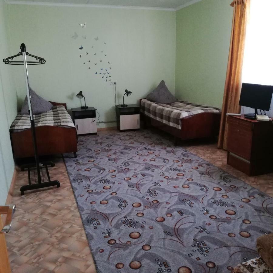 Belye Rozy Hotel Nyasvizh Esterno foto